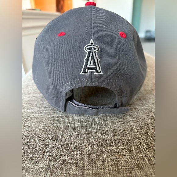Los Angeles Angels of Anaheim Women’s Baseball Hat - Picture 3 of 3